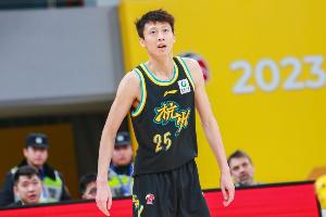 媒体人:广厦给赵岩昊开了够诚意的续约合同 后者希望有更多机会